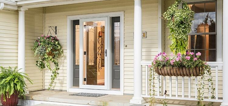 screen door installation in Roseland